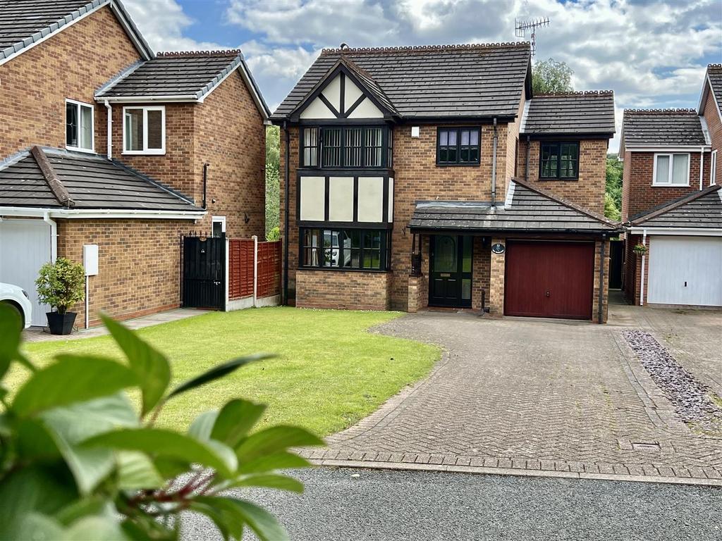 The Woodlands Cradley Heath 1.jpg
