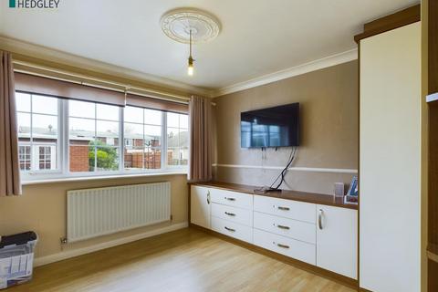 5 Berwick Walk, Redcar, TS10 2LD