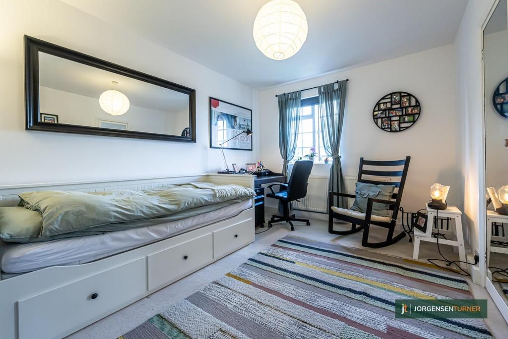 Bedroom 1.jpg