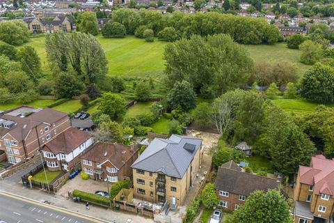 2 bedroom apartment for sale, West Wycombe Road, High Wycombe HP12