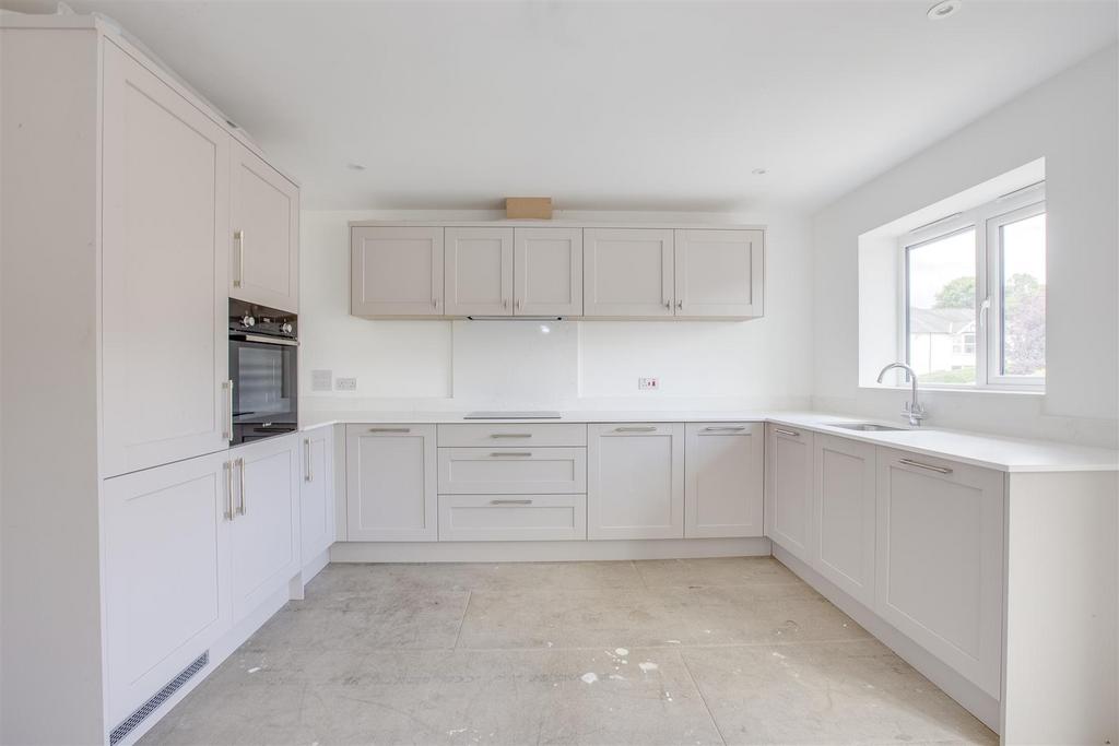 241 West Wycombe Road, HP12 3 AS 8.jpg