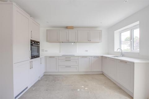 2 bedroom apartment for sale, West Wycombe Road, High Wycombe HP12