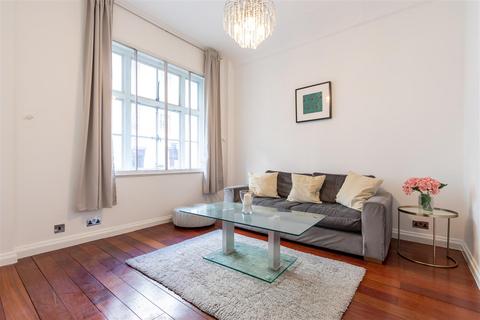 1 bedroom apartment to rent, Carrington House, Hertford Street, W1