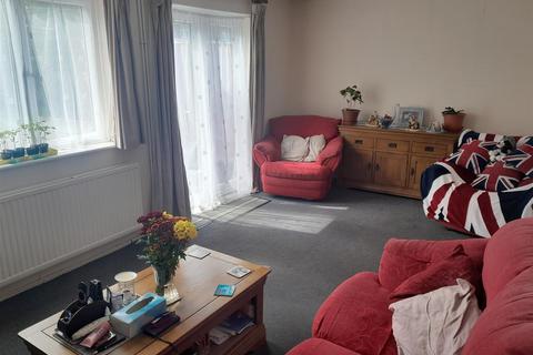 1 Lamberhurst Close, Orpington, BR5 4QE