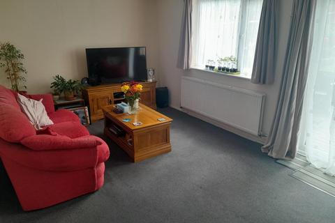 1 Lamberhurst Close, Orpington, BR5 4QE