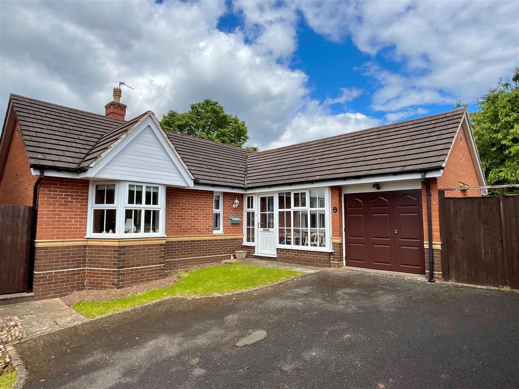 Peveril Grove, New Hall, Sutton... 2 bed detached bungalow for sale £