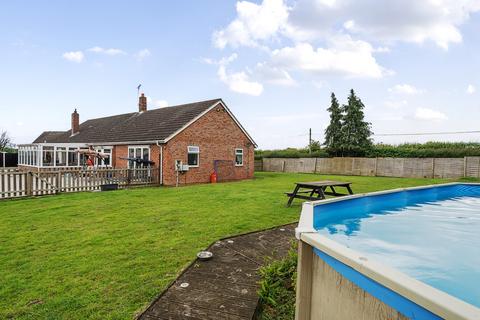 4 bedroom bungalow for sale, Lower Strensham WORCESTERSHIRE