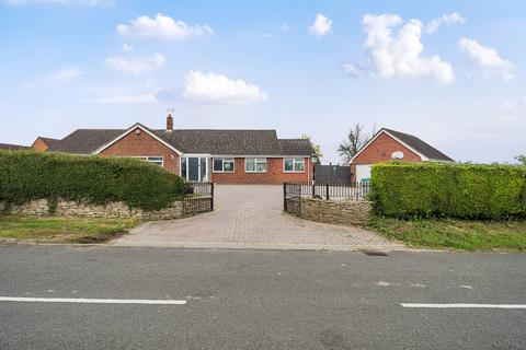 4 bedroom bungalow for sale, Lower Strensham WORCESTERSHIRE