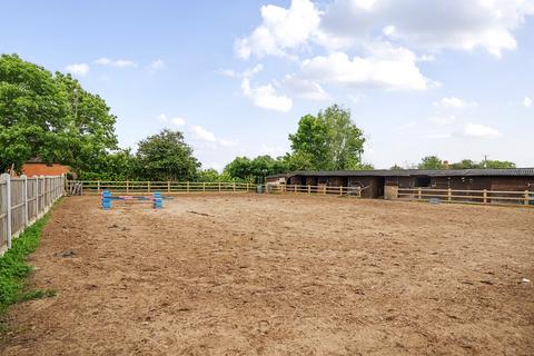 4 bedroom bungalow for sale, Lower Strensham WORCESTERSHIRE