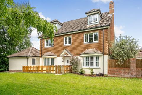 5 bedroom detached house for sale, Columbus Drive, Southampton SO31