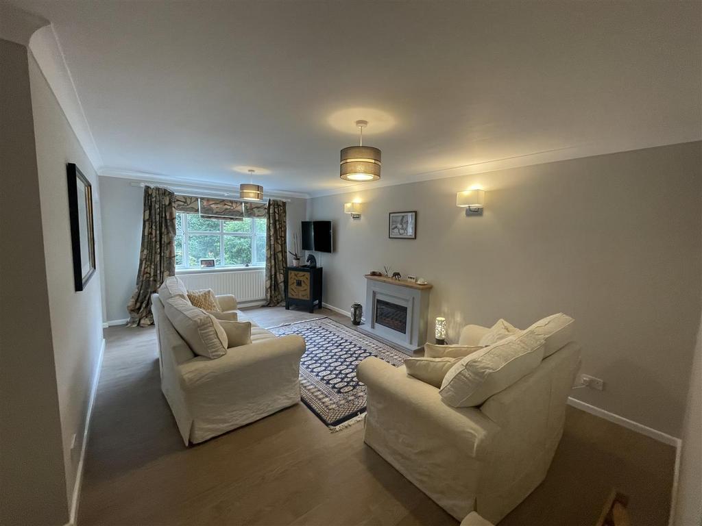 Meadow Garth, Sowerby, Thirsk 3 bed semidetached bungalow to rent £