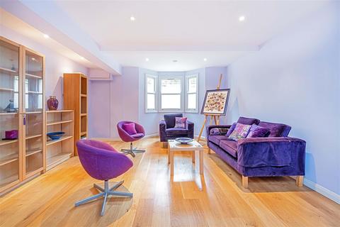 1 Hamilton Road, Brentford, TW8 0QE