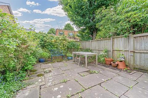 1 Hamilton Road, Brentford, TW8 0QE