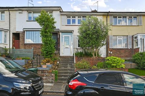 3 bedroom terraced house to rent, Dean Close, Portslade