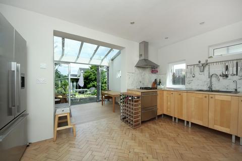3 bedroom house for sale, St. Andrews Road, London