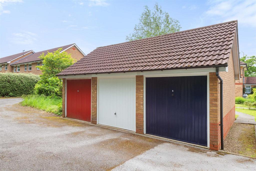 5 Gilmorton Close, Hillfield, B91 3 FD 7.jpg
