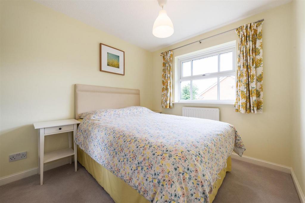 5 Gilmorton Close, Hillfield, B91 3 FD 22.jpg