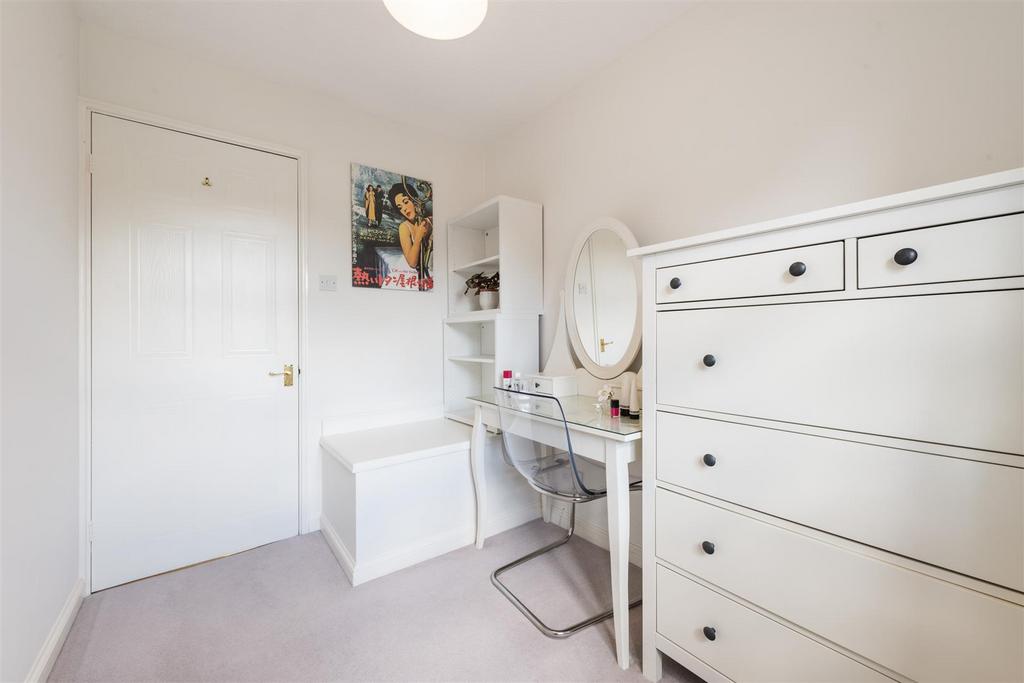 5 Gilmorton Close, Hillfield, B91 3 FD 18.jpg