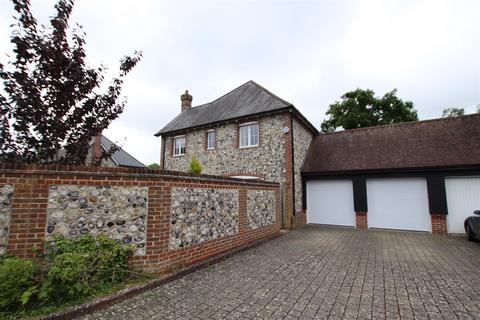 4 bedroom detached house to rent, Kiln Walk, Westhampnett