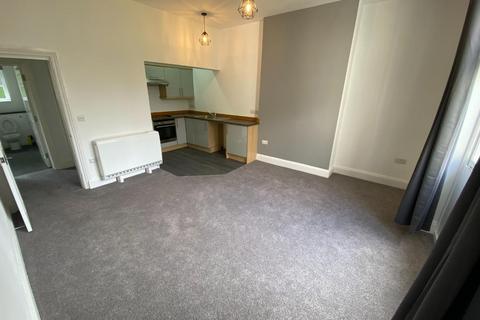 1 bedroom flat to rent, Station Road, Tiverton
