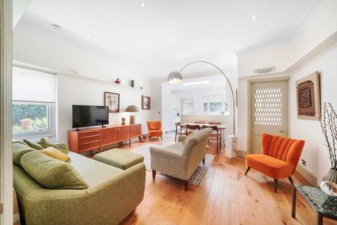3 bedroom flat to rent, Dawlish Road, London, NW2