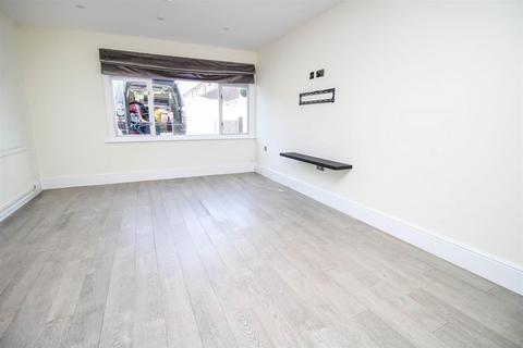 4 bedroom end of terrace house to rent, Frome Square, Hemel Hempstead HP2