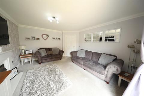 4 bedroom detached house for sale, Stable Way, Kingswood, Hull