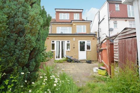 20 Park Mead, Harrow, HA2 8NQ