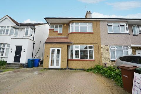 20 Park Mead, Harrow, HA2 8NQ