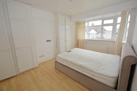 20 Park Mead, Harrow, HA2 8NQ