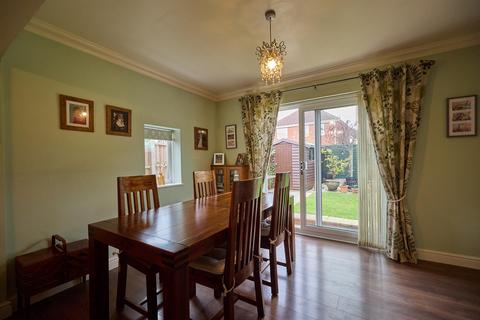 3 bedroom detached house for sale, Morland Drive, Hinckley