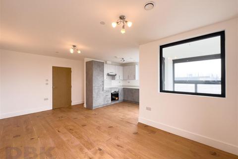 1 bedroom apartment to rent, 369 Staines Road, Hounslow TW4