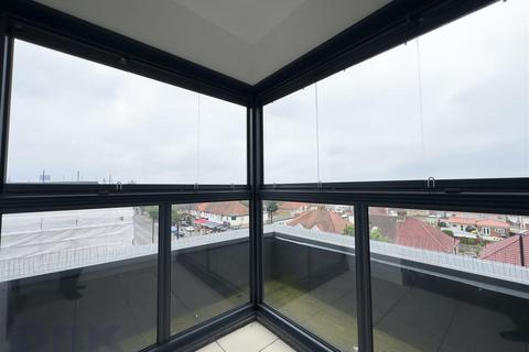 1 bedroom apartment to rent, 369 Staines Road, Hounslow TW4