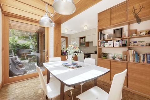 146 Old Ford Road, London, E2 9PW