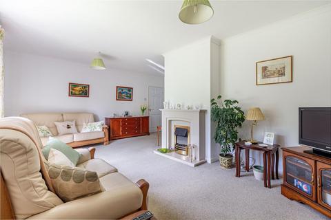 117 Columbia Drive, Lower Wick, Worcester, WR2 4XX
