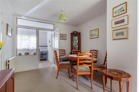 117 Columbia Drive, Lower Wick, Worcester, WR2 4XX