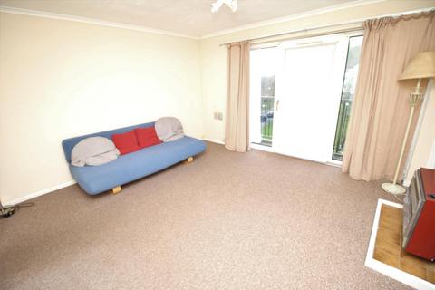 2 bedroom flat to rent, Plantshill Crescent, Coventry CV4