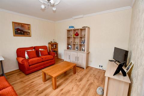 34 Oldfield Road, London Colney, St Albans, AL2 1JA