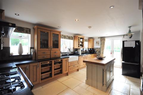 5 bedroom detached house for sale, Hartwell Lane, Barlaston