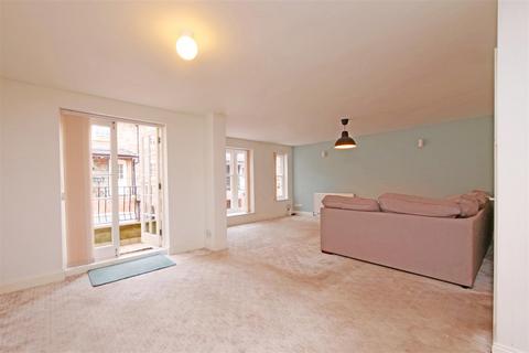 4 bedroom maisonette for sale, Buckingham Court, Bishophill