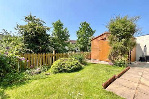 2 bedroom semi-detached bungalow for sale, Bybrook Gardens, Gloucester GL4