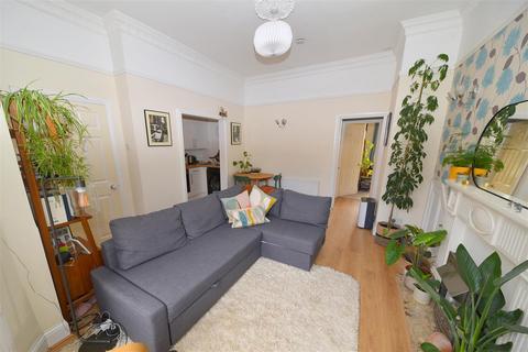 2 bedroom flat for sale, 99 Greenfield Road, Birmingham B17