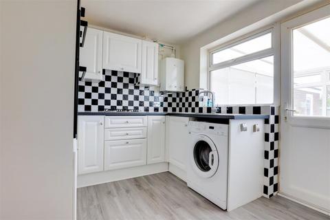 6 Bennett Close, Walton On The Naze, CO14 8SE