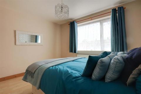 6 Bennett Close, Walton On The Naze, CO14 8SE