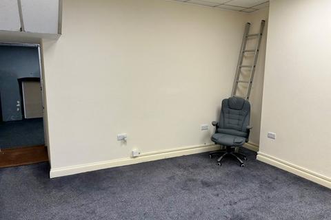 Retail property (high street) to rent, Plymouth PL3