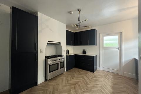 32 Meadow View Road, Sheffield, S8 7TP