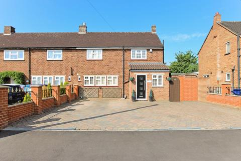 4 bedroom semi-detached house for sale, St Cuthberts Road, Hoddesdon EN11