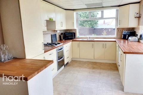 3 bedroom detached house for sale, Burbage LE10