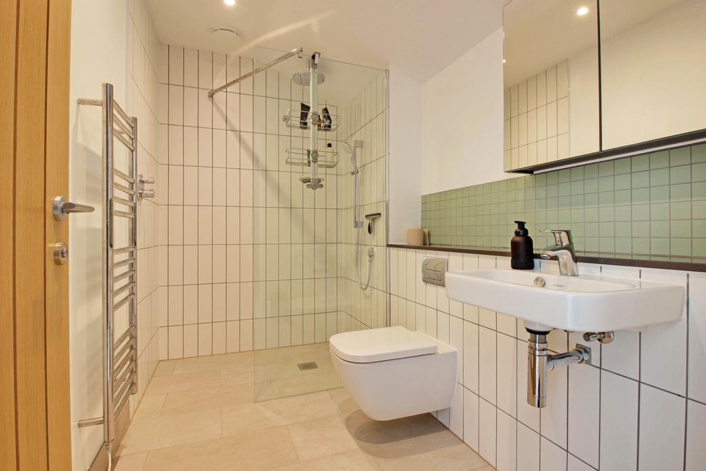 Ensuite Shower Room