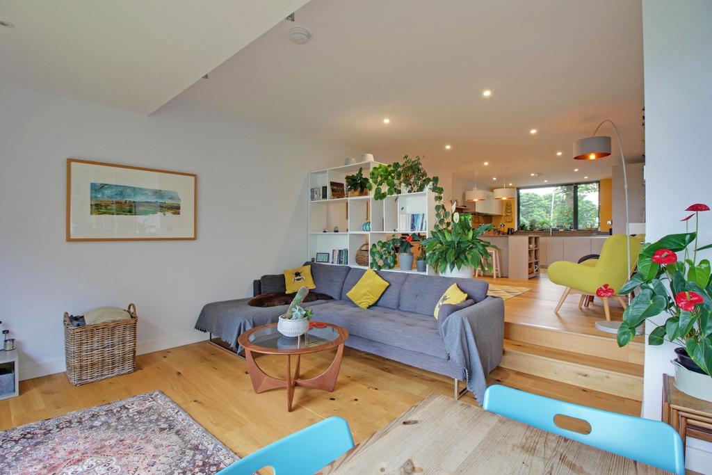 Open Plan Reception Room